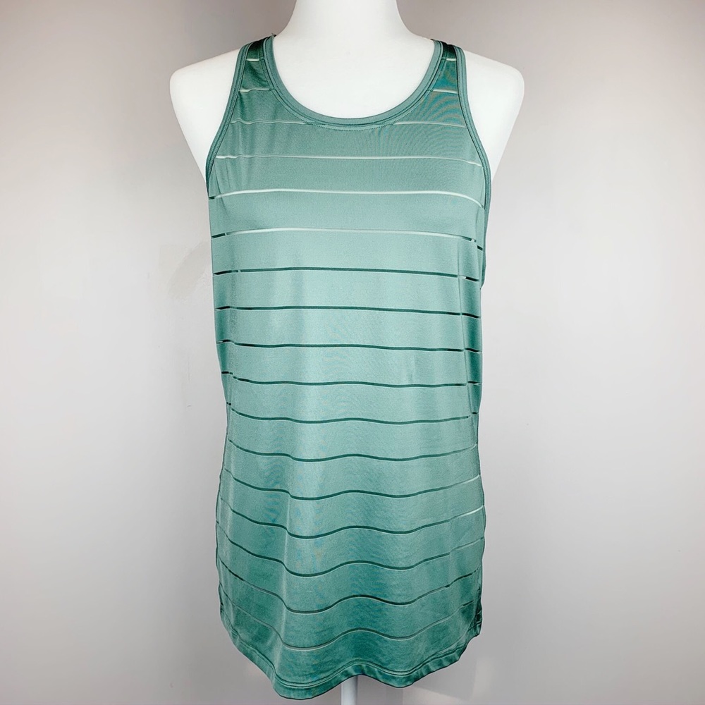 Athleta t-back tank top size medium